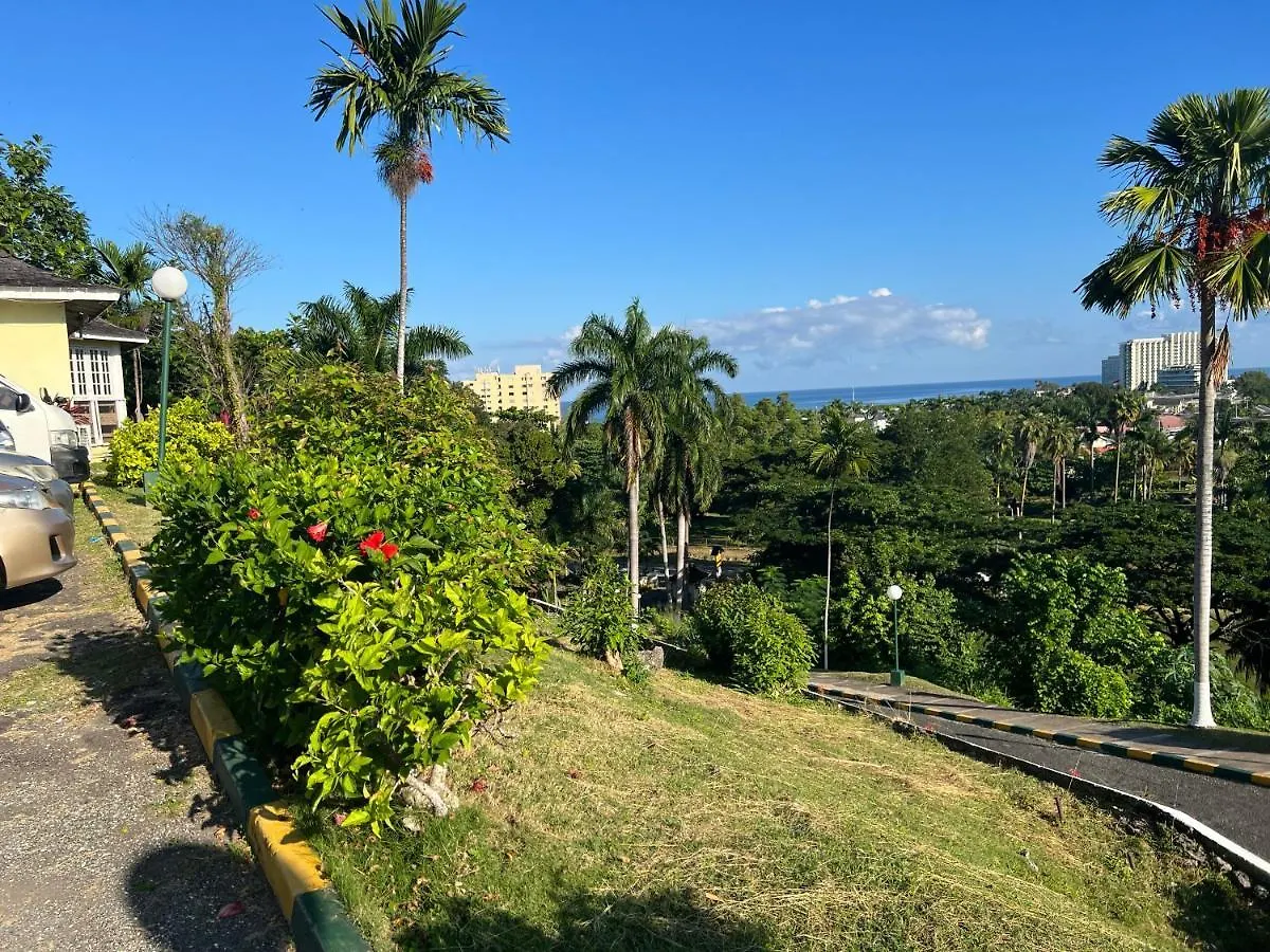 Daire The Paradise View Mystic Ridge 79A Ocho Rios Jamaika